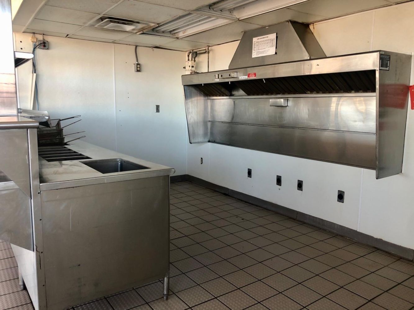 303 W Main St, Crosbyton, TX 79322